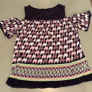 Crown & Ivy cold shoulder top